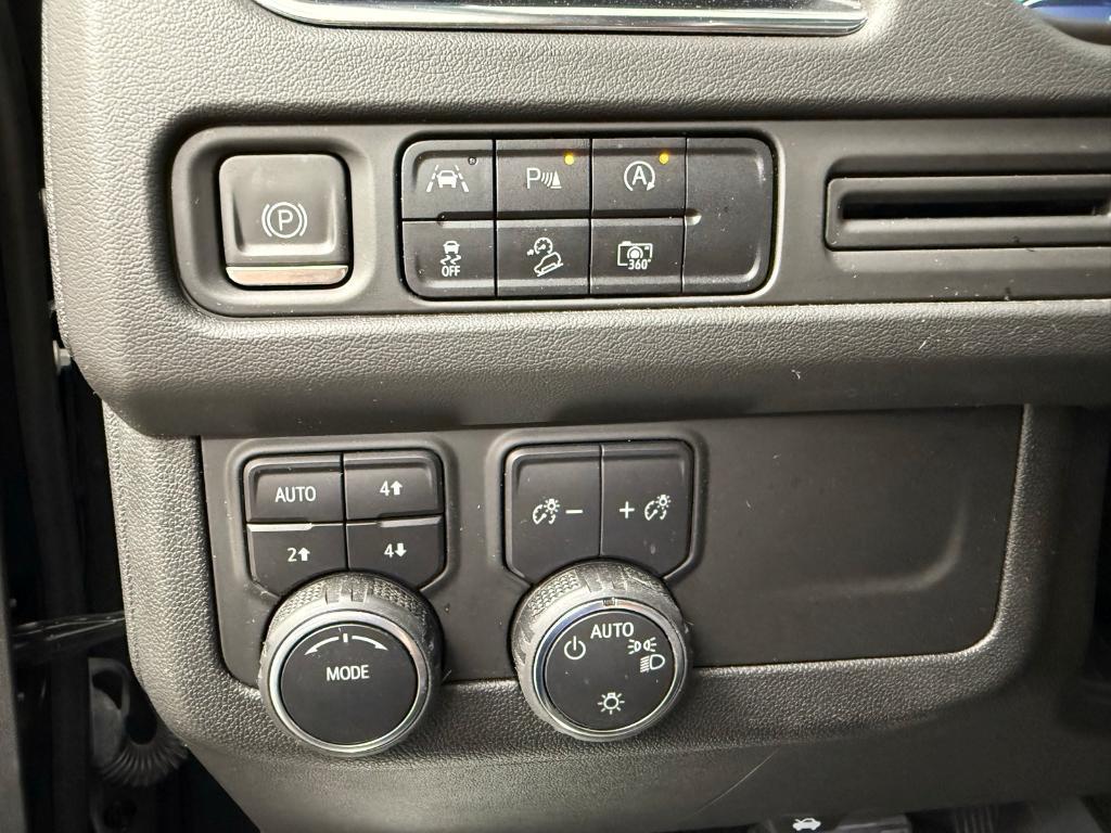 used 2023 Chevrolet Suburban car, priced at $50,880