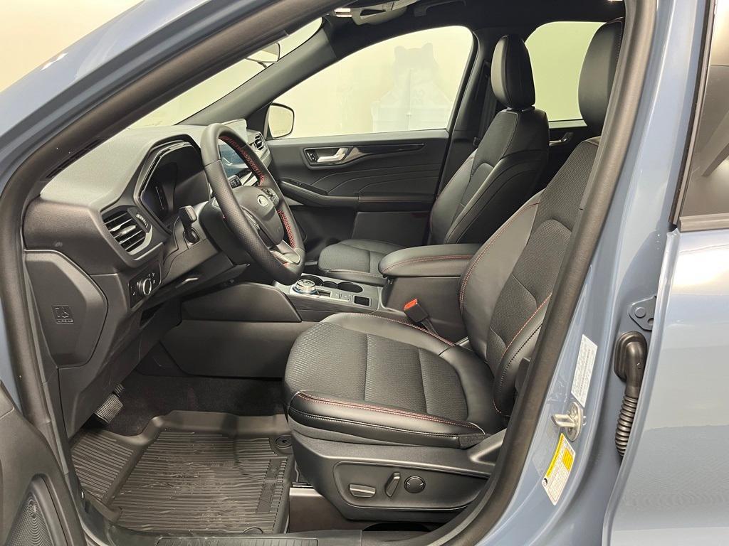 new 2025 Ford Escape car, priced at $33,829