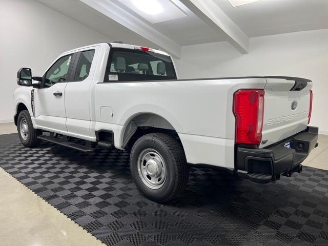new 2024 Ford F-350 car, priced at $41,006