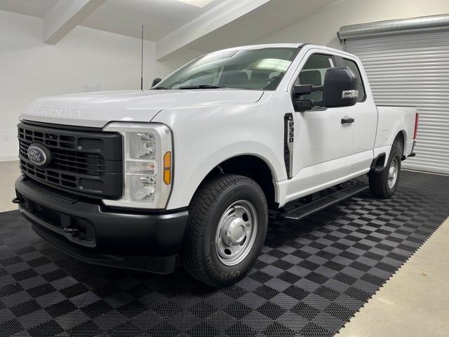 new 2024 Ford F-350 car, priced at $41,006