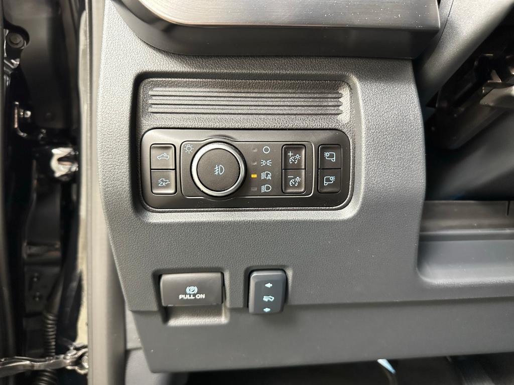 new 2025 Ford F-250 car, priced at $81,974