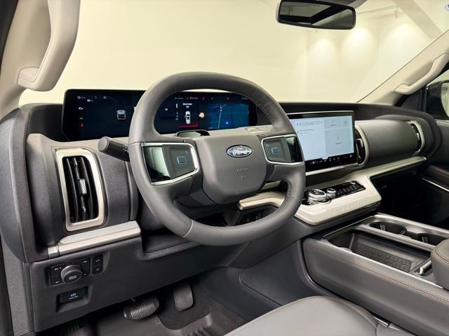 new 2025 Ford Expedition car, priced at $75,080