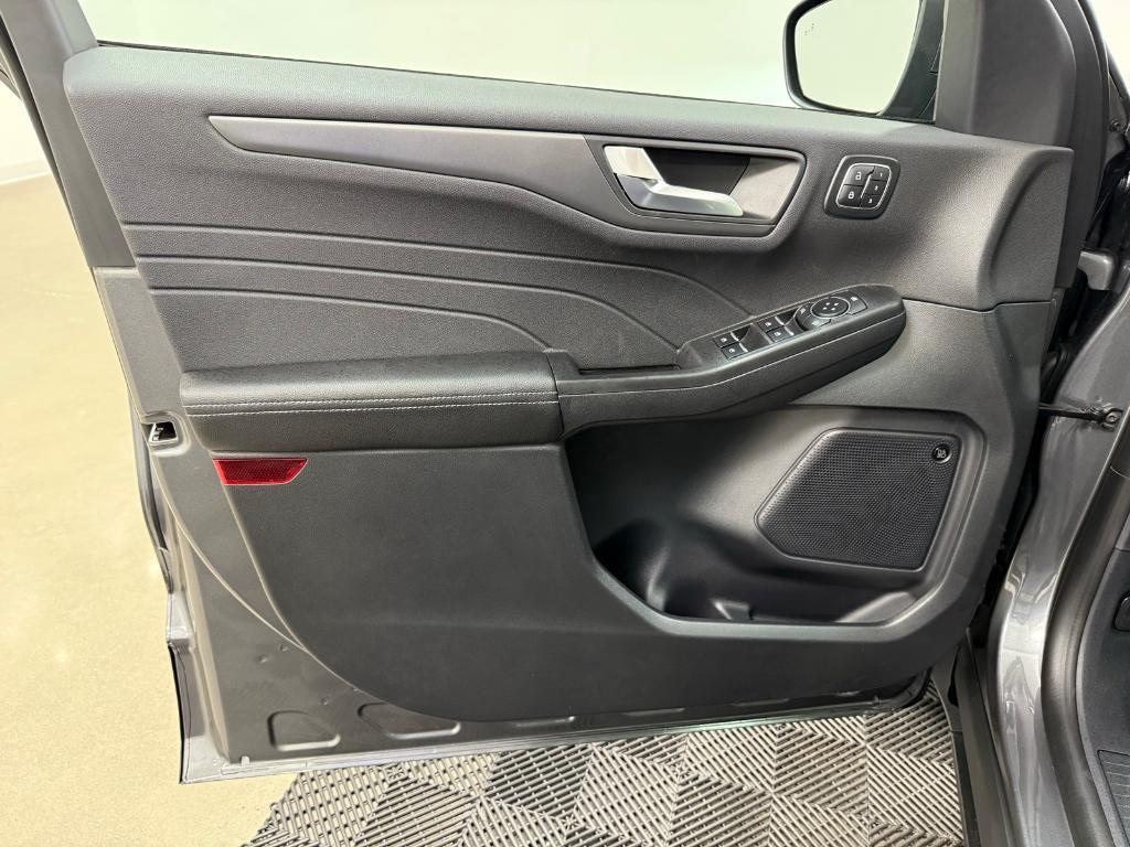 new 2026 Ford Escape car, priced at $37,355