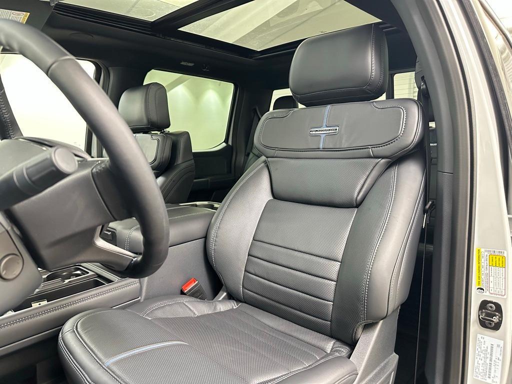new 2025 Ford F-250 car, priced at $98,230