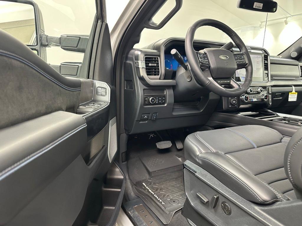 new 2025 Ford F-250 car, priced at $98,230