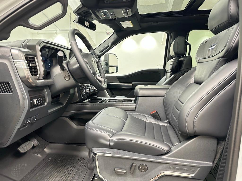new 2025 Ford F-250 car, priced at $98,230