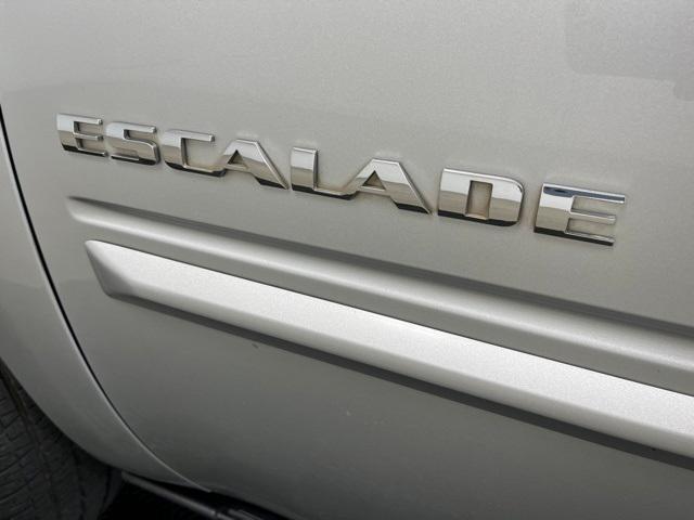 used 2013 Cadillac Escalade car, priced at $19,880
