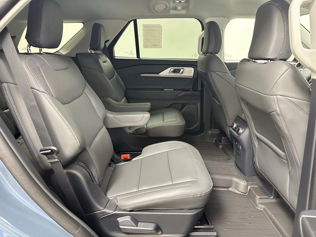 new 2025 Ford Explorer car, priced at $46,010