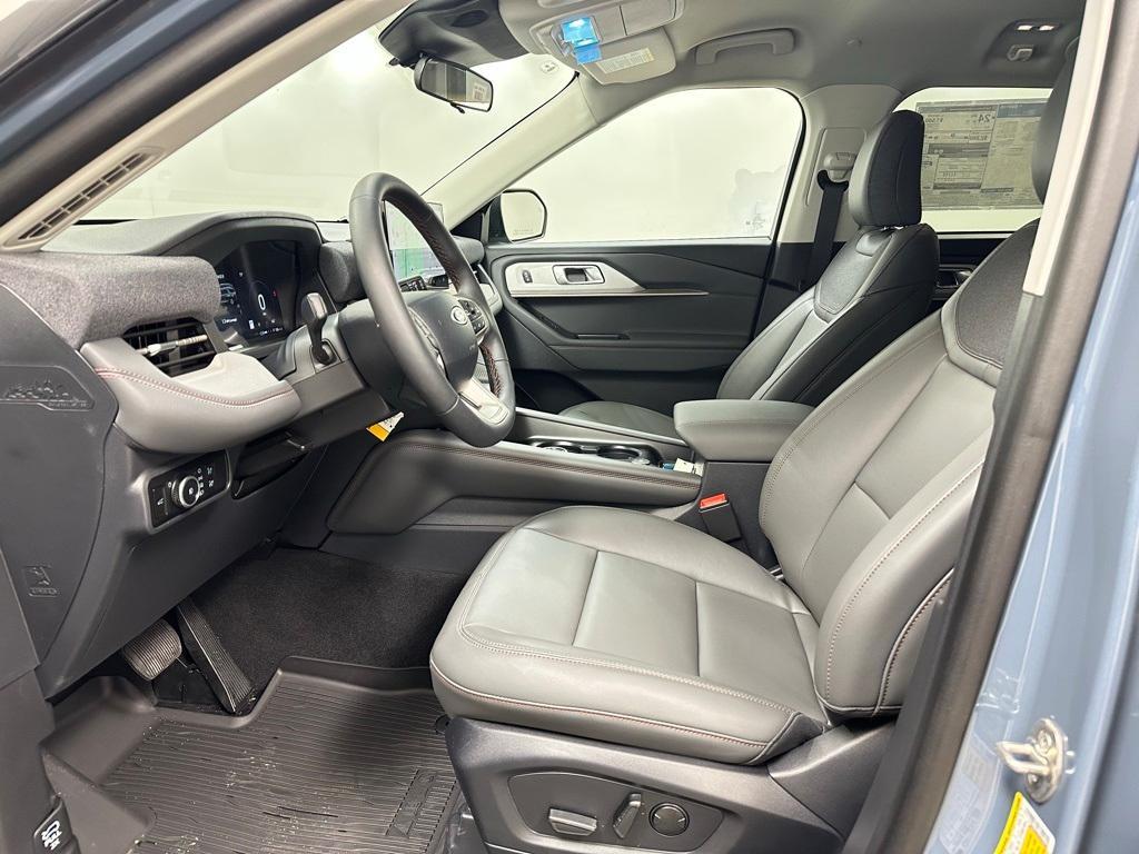 new 2025 Ford Explorer car, priced at $46,010