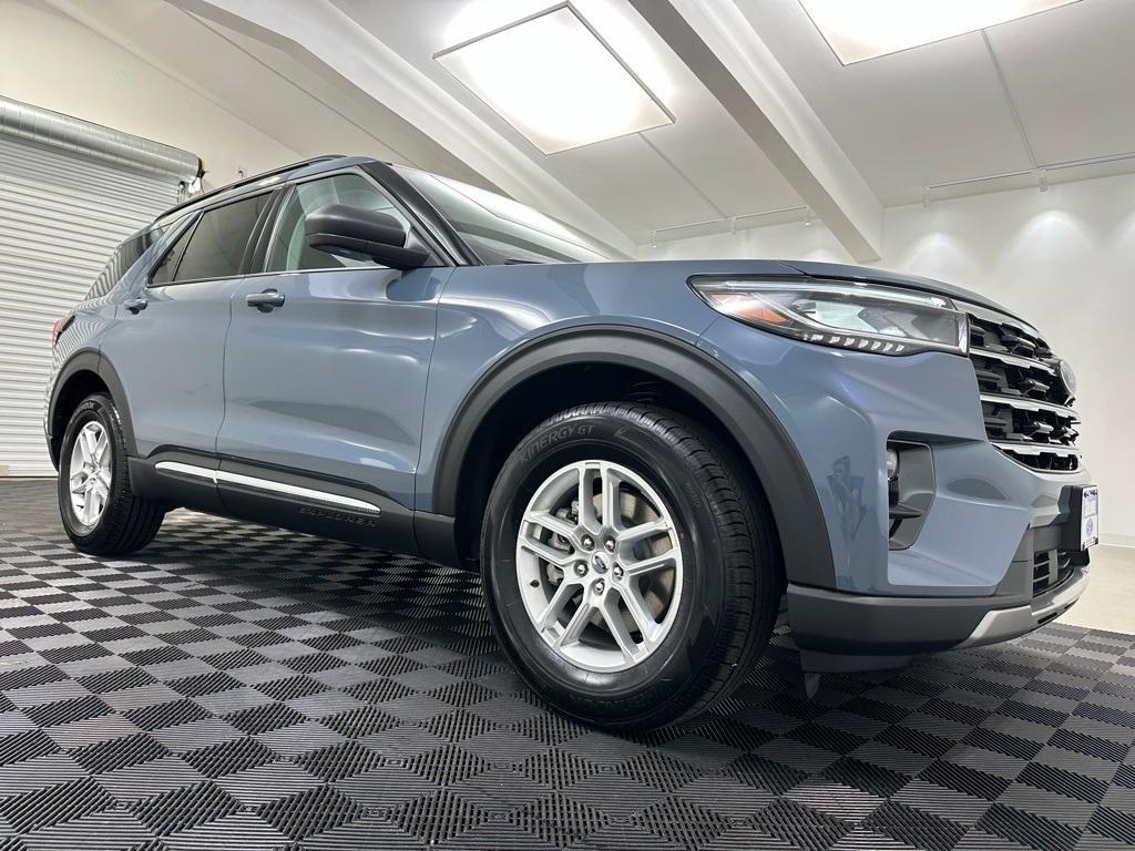new 2025 Ford Explorer car, priced at $46,010