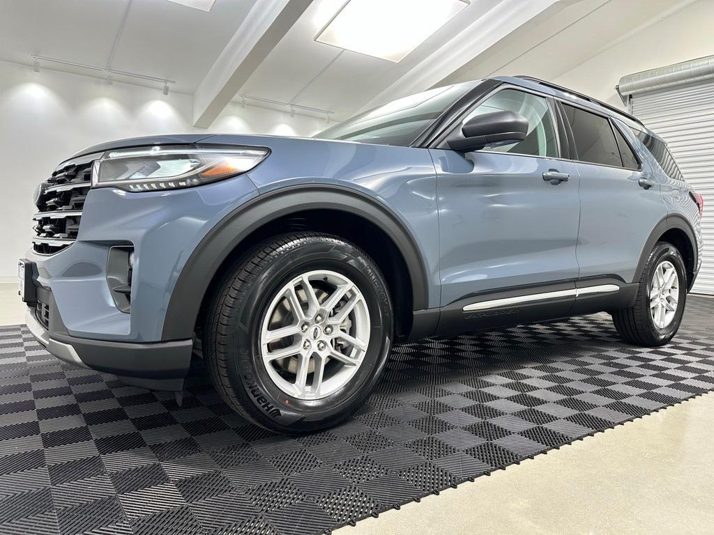 new 2025 Ford Explorer car, priced at $46,010