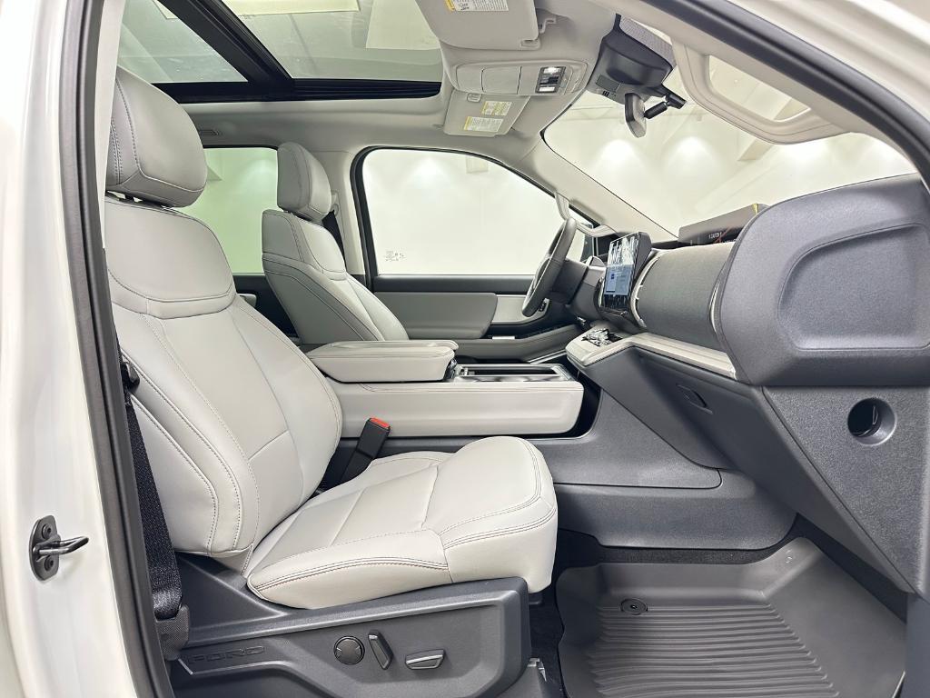 new 2025 Ford Expedition Max car, priced at $75,900