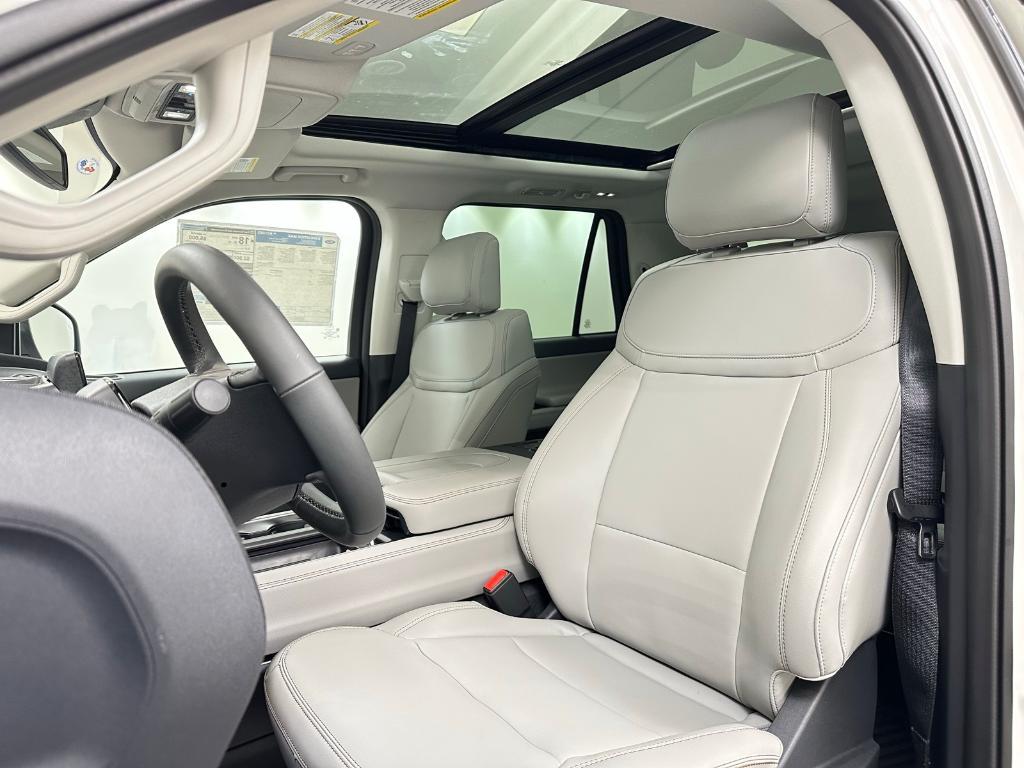 new 2025 Ford Expedition Max car, priced at $75,900