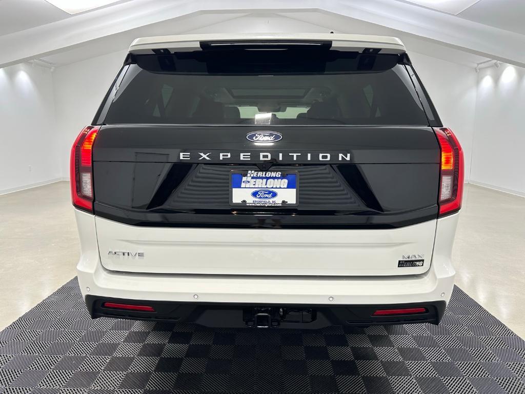 new 2025 Ford Expedition Max car, priced at $75,900