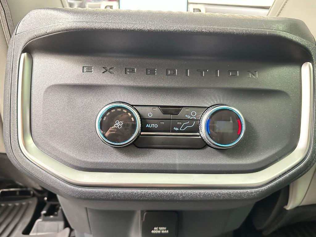new 2025 Ford Expedition Max car, priced at $75,900
