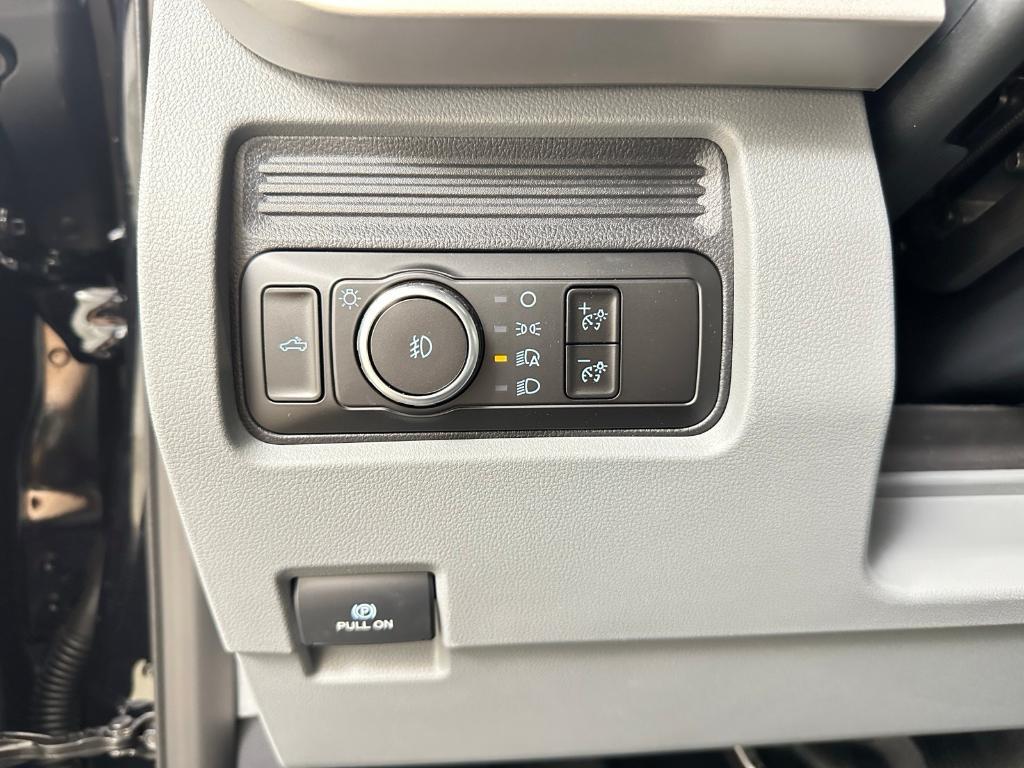 new 2025 Ford F-250 car, priced at $66,188