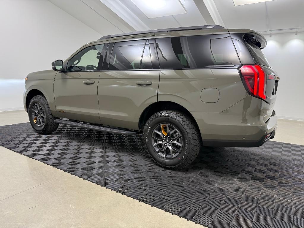 new 2025 Ford Expedition car, priced at $83,025