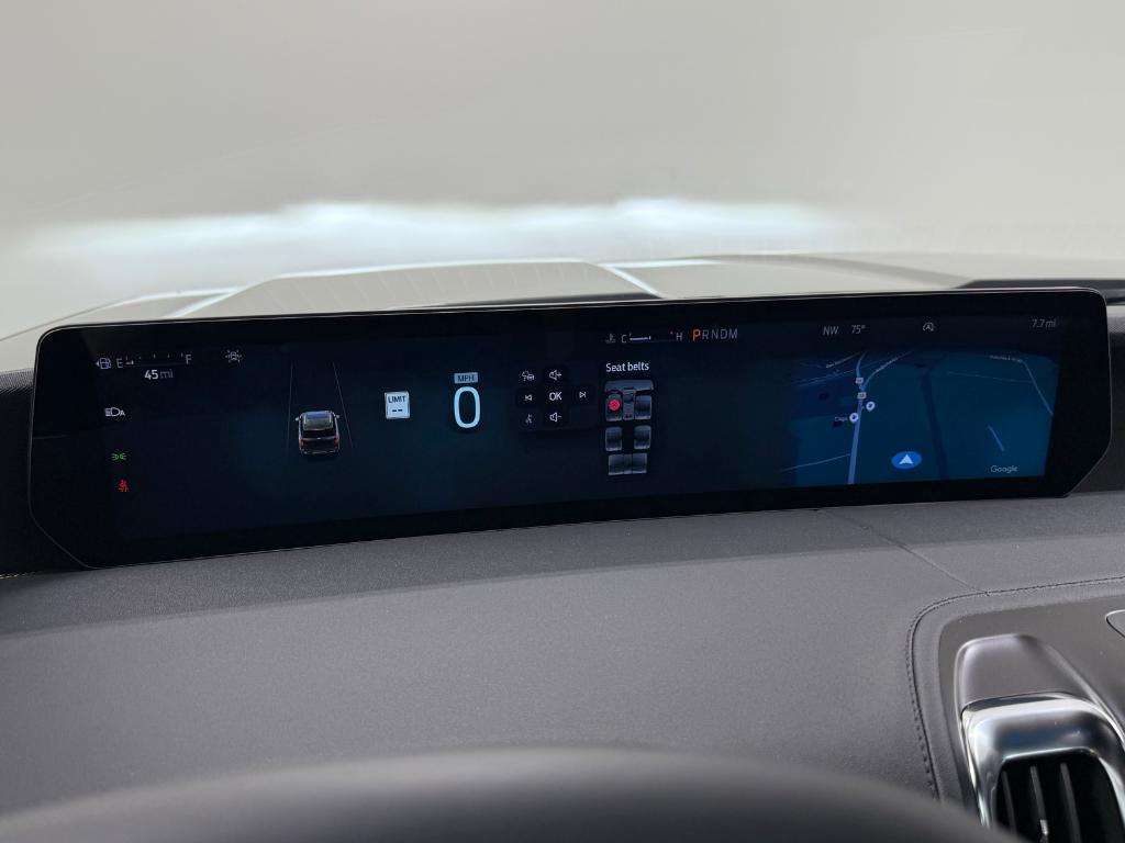 new 2025 Ford Expedition car, priced at $83,025