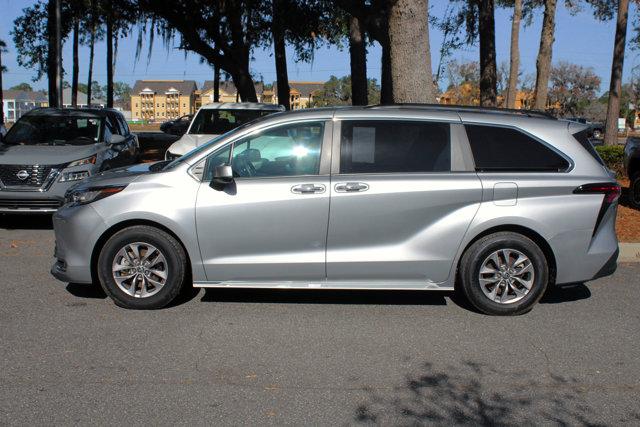 used 2023 Toyota Sienna car, priced at $46,999