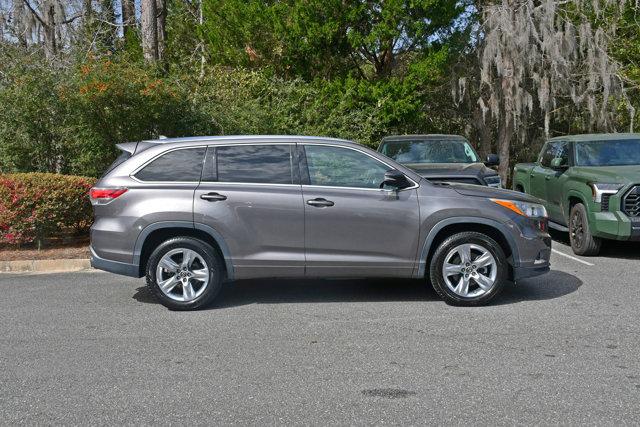 used 2016 Toyota Highlander car, priced at $24,999