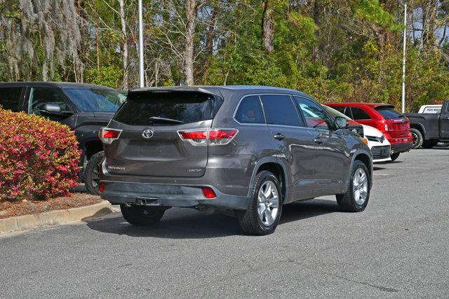 used 2016 Toyota Highlander car, priced at $24,999