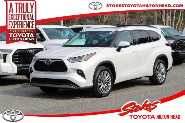 used 2024 Toyota Highlander car, priced at $51,999