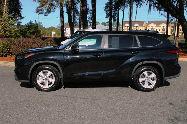 used 2023 Toyota Highlander car, priced at $37,999