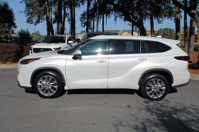 used 2023 Toyota Highlander car, priced at $38,999