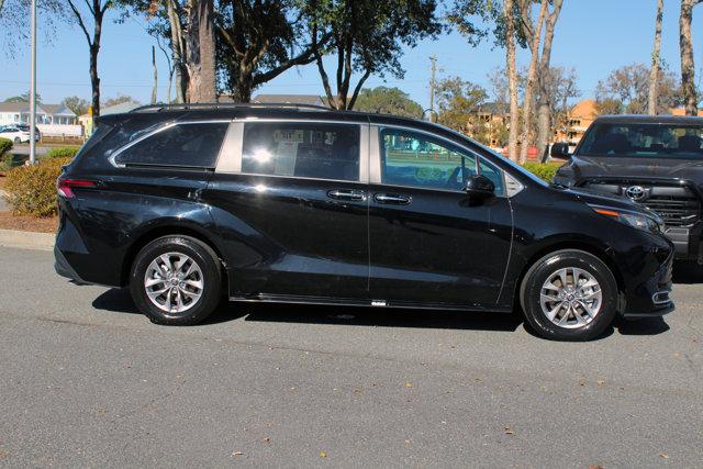 used 2023 Toyota Sienna car, priced at $42,999