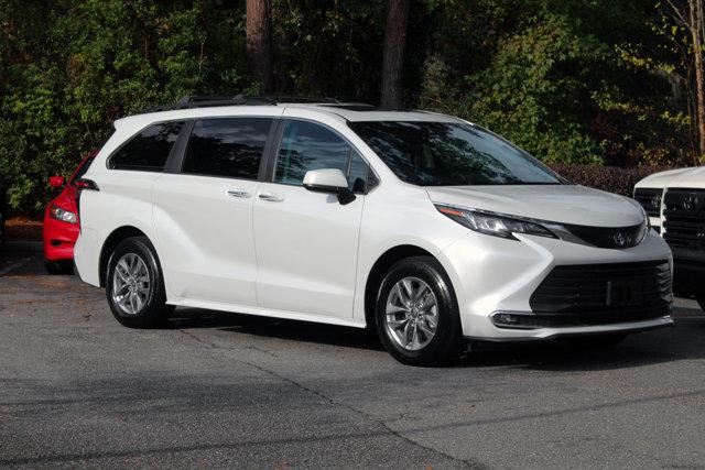 used 2022 Toyota Sienna car, priced at $38,999