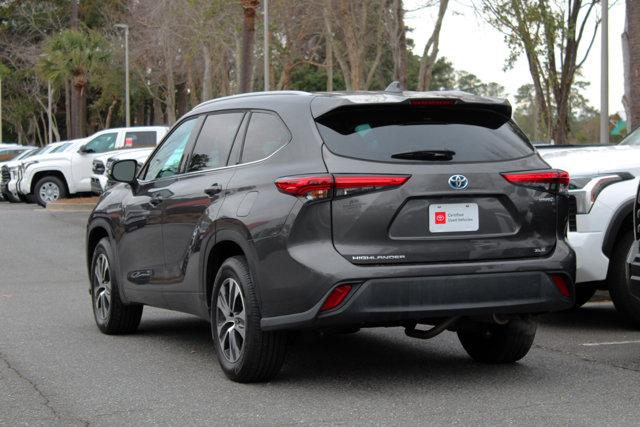 used 2022 Toyota Highlander car, priced at $36,999