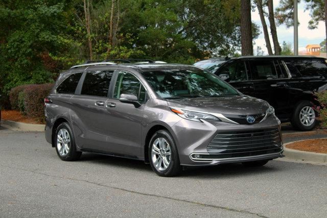 used 2022 Toyota Sienna car, priced at $53,999