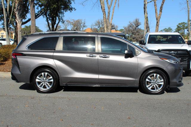 used 2022 Toyota Sienna car, priced at $42,999