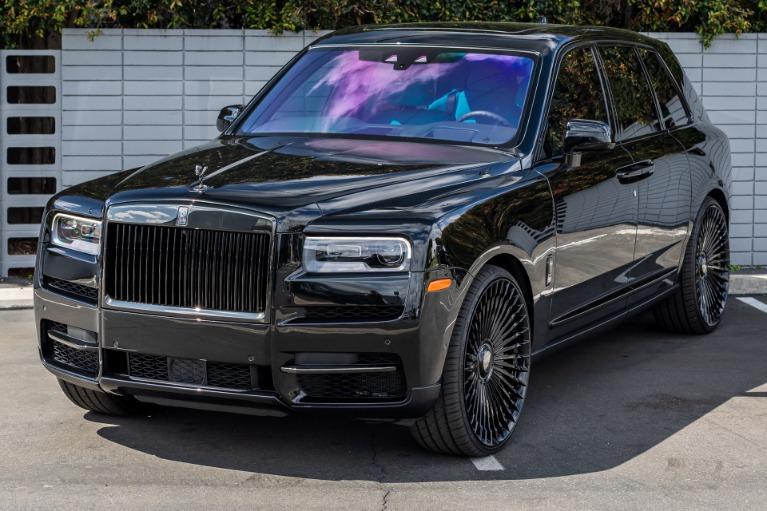 used 2022 Rolls-Royce Cullinan car, priced at $379,000