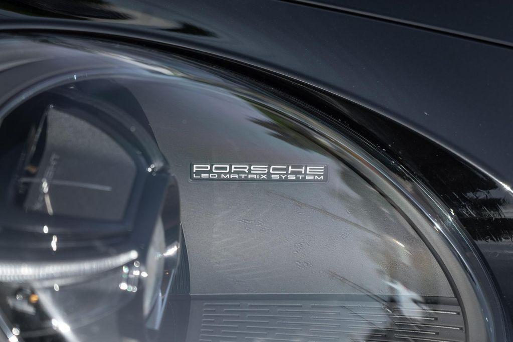 used 2024 Porsche 911 car