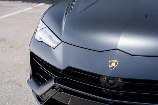 used 2023 Lamborghini Urus car, priced at $235,000