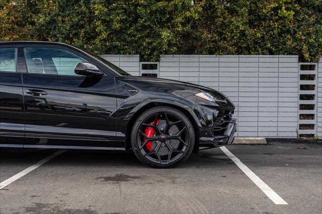 used 2020 Lamborghini Urus car, priced at $204,900