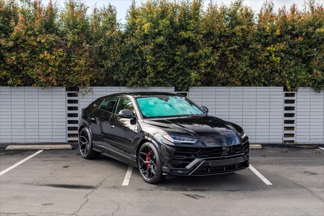 used 2020 Lamborghini Urus car, priced at $204,900