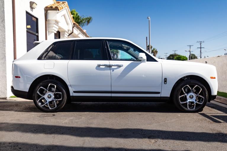 used 2022 Rolls-Royce Cullinan car, priced at $378,000