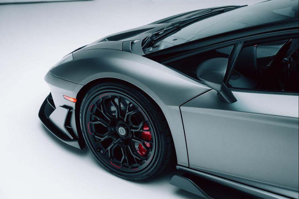 used 2020 Lamborghini Aventador SVJ car, priced at $999,000