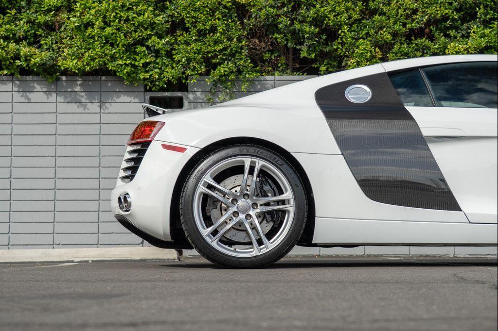 used 2009 Audi R8 car, priced at $89,900