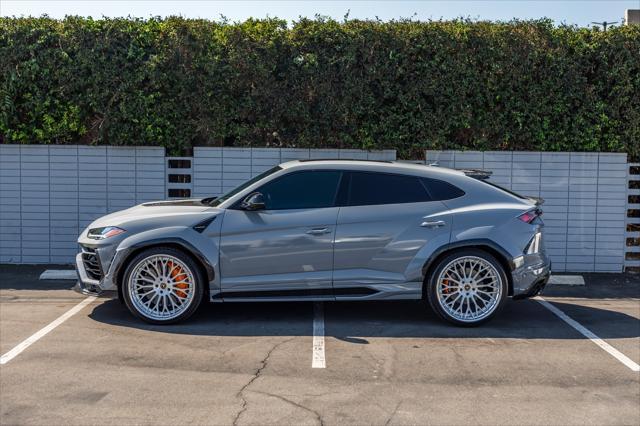 used 2019 Lamborghini Urus car, priced at $264,900