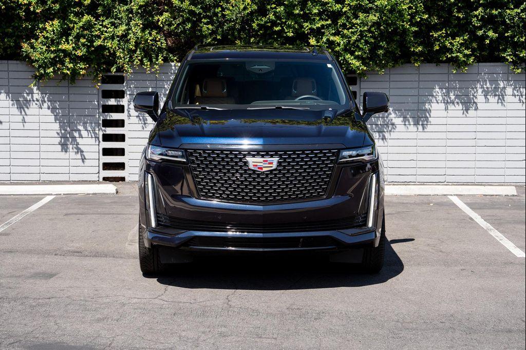 used 2022 Cadillac Escalade ESV car, priced at $85,900