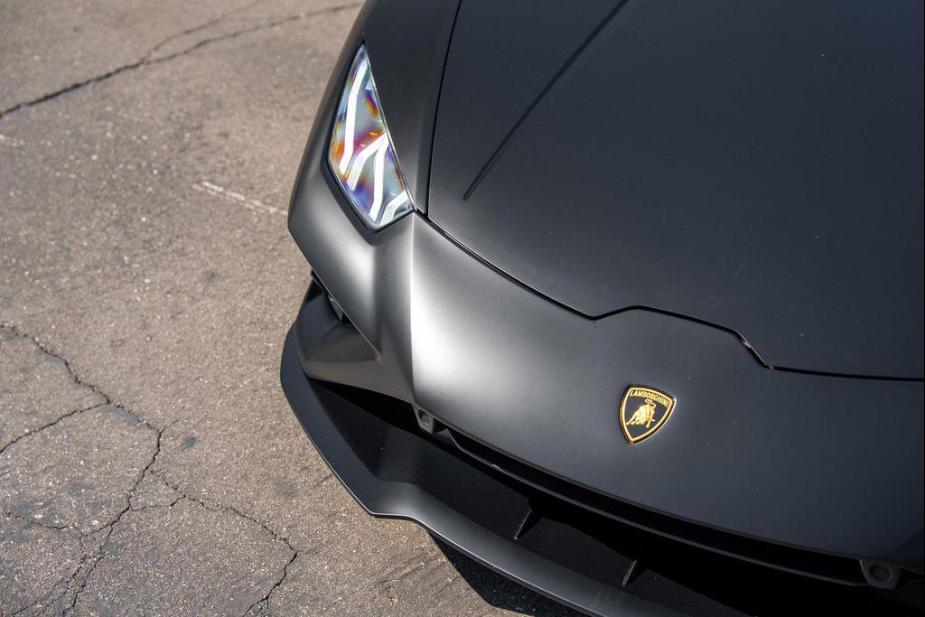 used 2022 Lamborghini Huracan EVO car, priced at $284,900