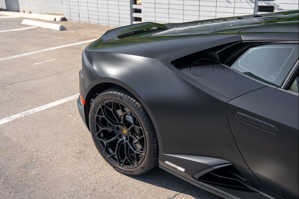 used 2022 Lamborghini Huracan EVO car, priced at $284,900