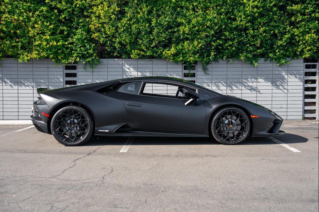 used 2022 Lamborghini Huracan EVO car, priced at $284,900