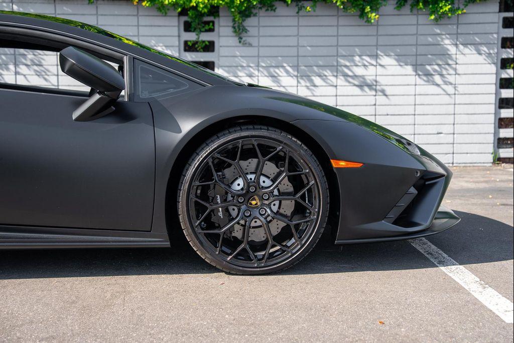 used 2022 Lamborghini Huracan EVO car, priced at $284,900