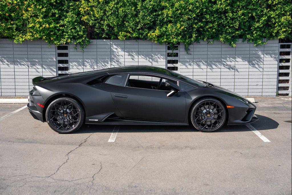 used 2022 Lamborghini Huracan EVO car, priced at $284,900