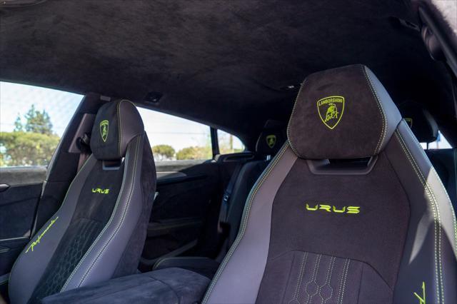 used 2023 Lamborghini Urus car, priced at $289,900