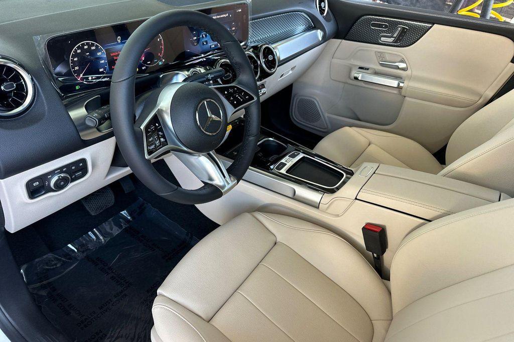 new 2026 Mercedes-Benz GLB 250 car, priced at $45,585
